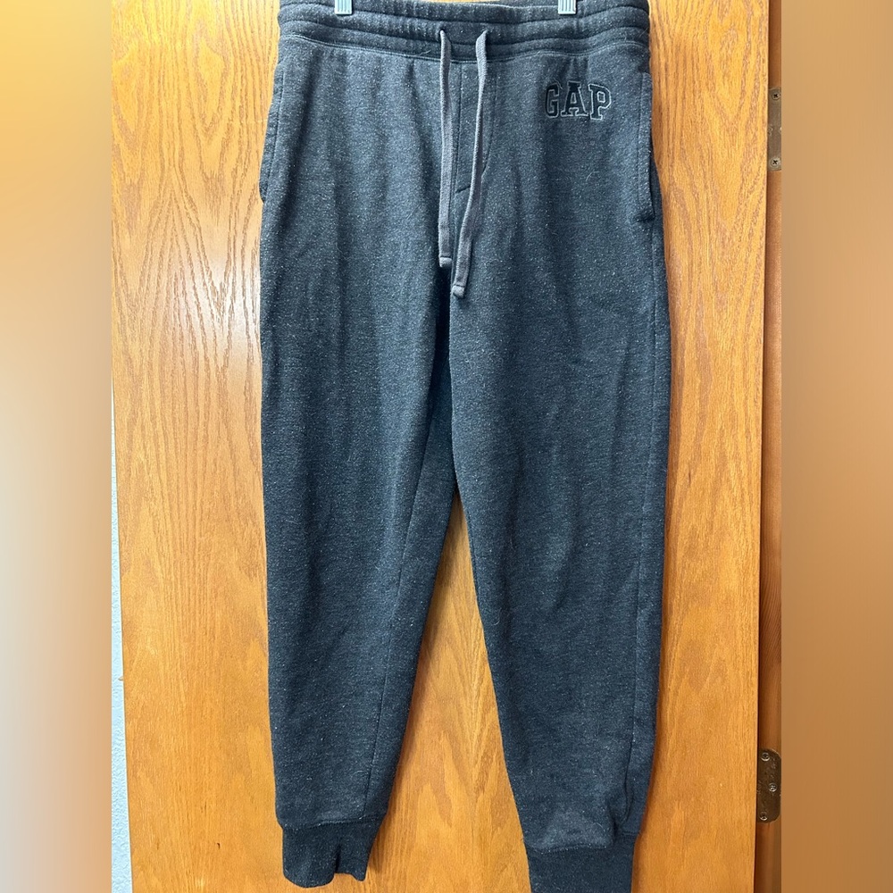 Men’s Gap joggers